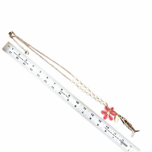 Betsey Johnson Real Cowrie Shell Flower & Articulated Fish Necklace - Picture 5 of 8